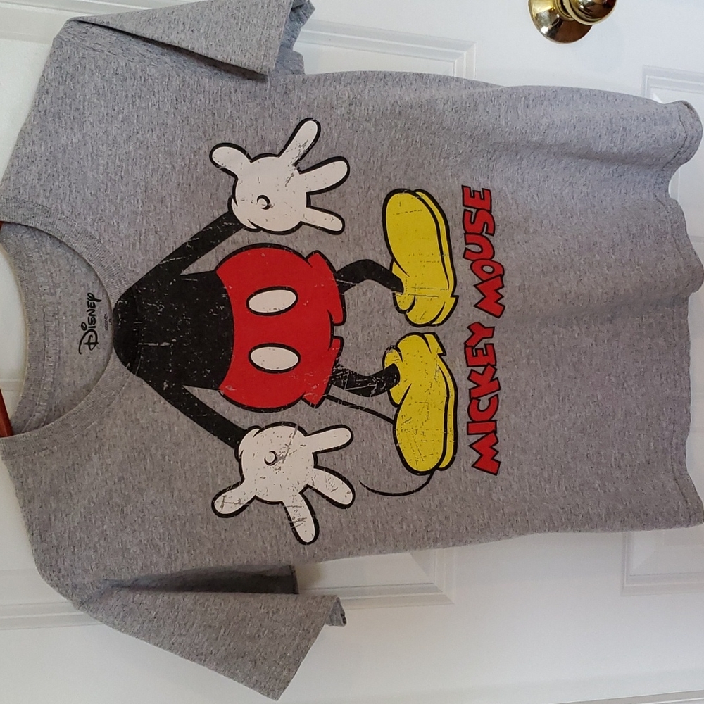 Shirt 😀 3 for $10 bundle
